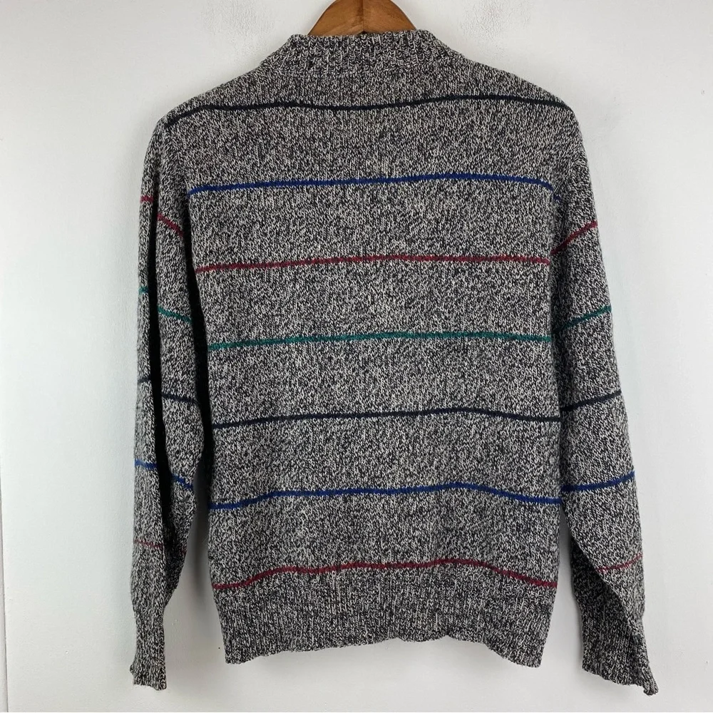 Vintage Van Heusen size Medium Men’s Gray Wool Blend 1/4 Button Pullover Sweater